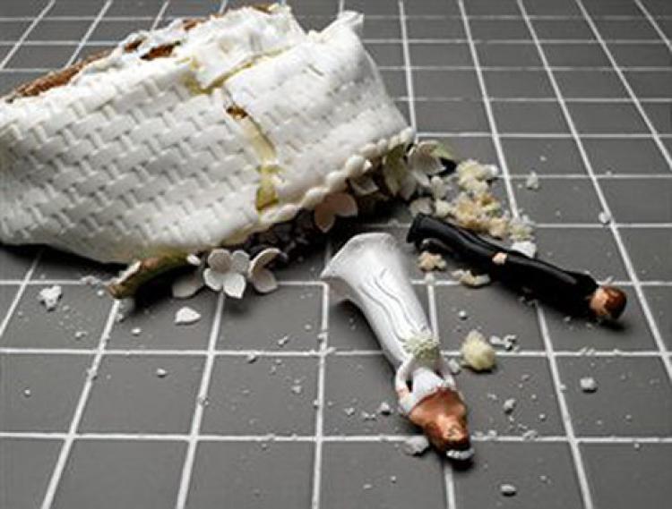 Damaged wedding cake